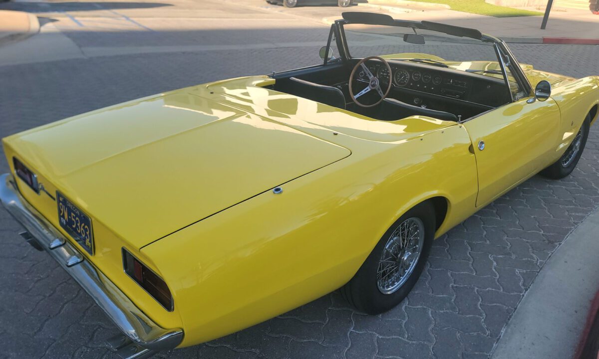 top view of convertible Ghia